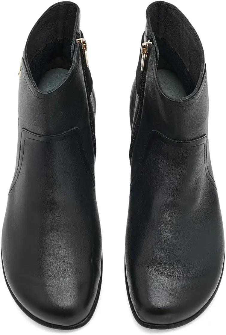 Naot Women's Oamaru Ankle Boots - Black Water Resistant Leather