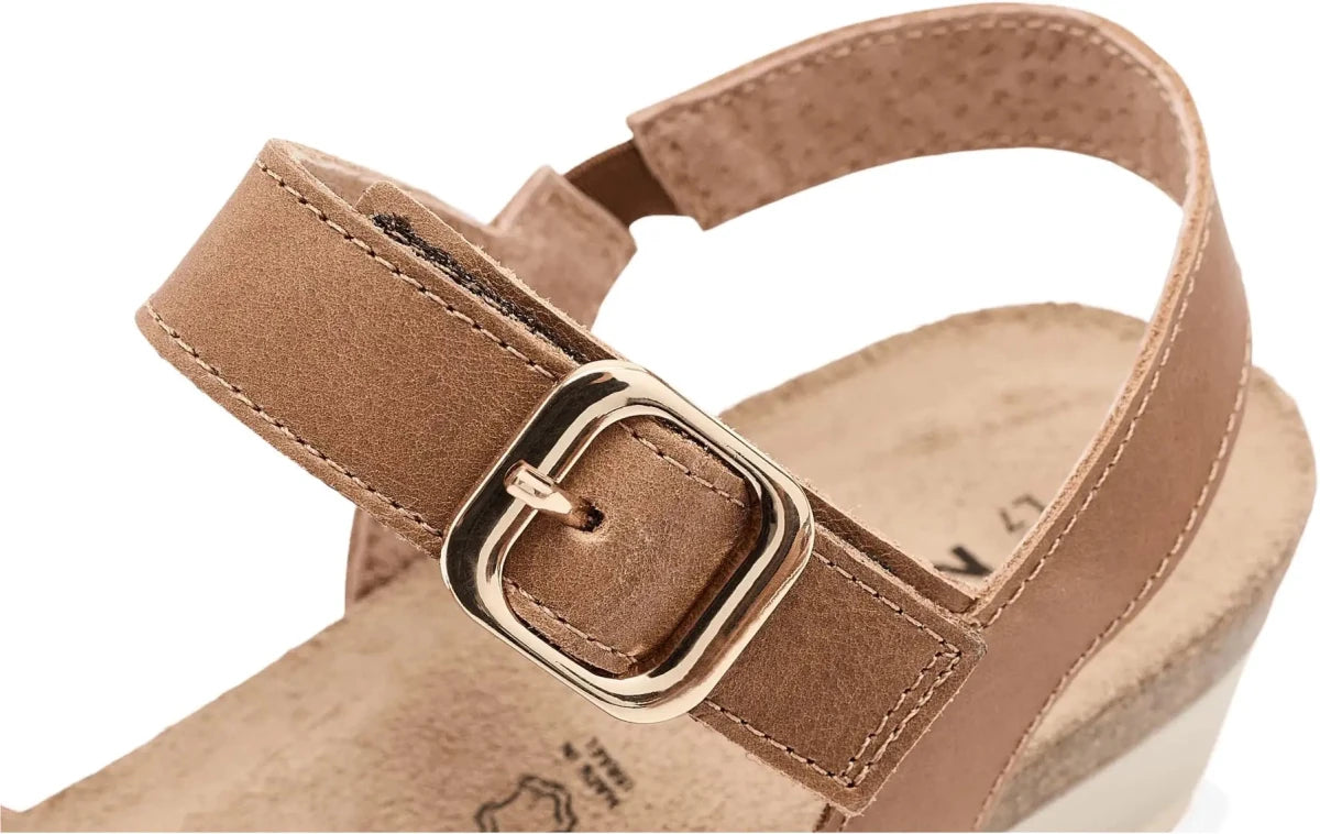 Naot Women's Throne Sandal - Latte Brown