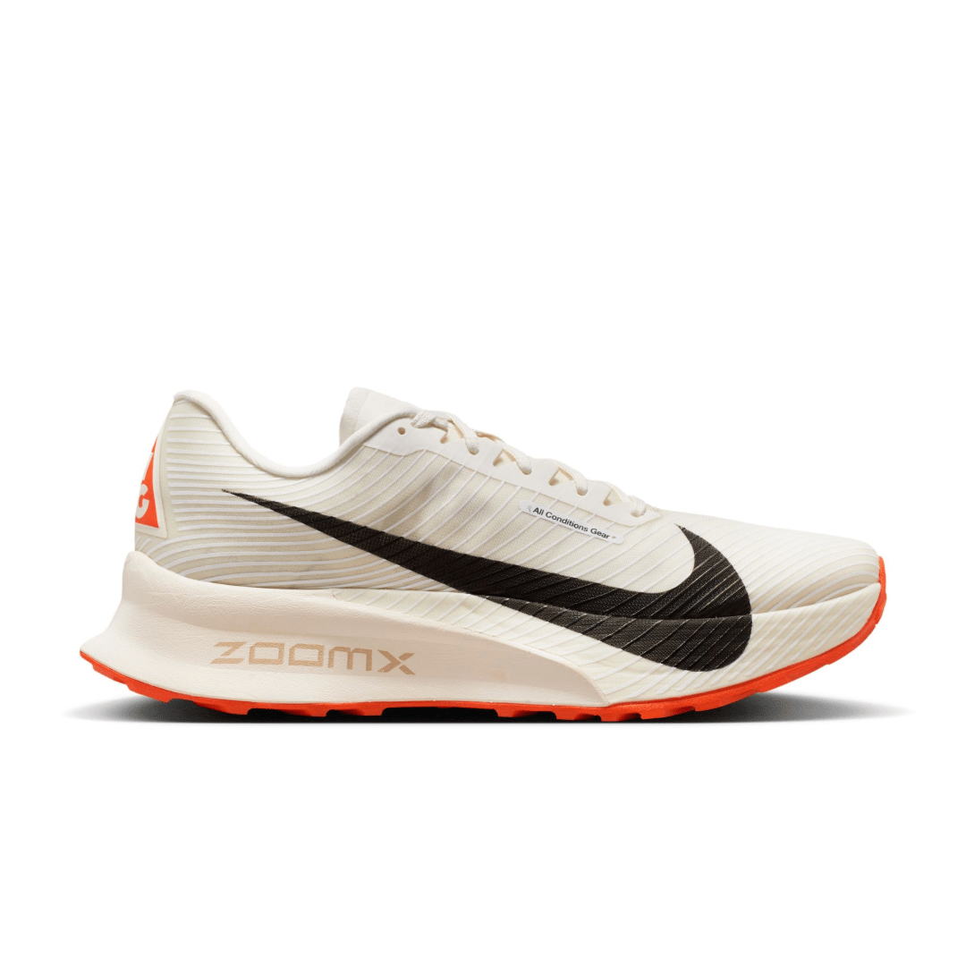 ズーマー　白　(No.2185) Puma Women's MagMax Nitro 2 - White/Silver – Seliga Shoes