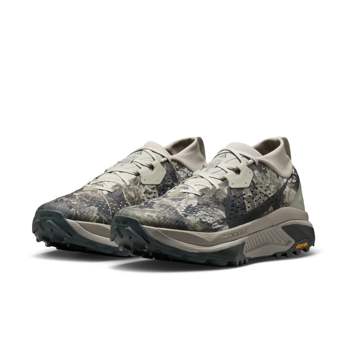 Nike Men's ACG Zegama Trail Running Shoes - Spruce Fog/Black/Sea Glass