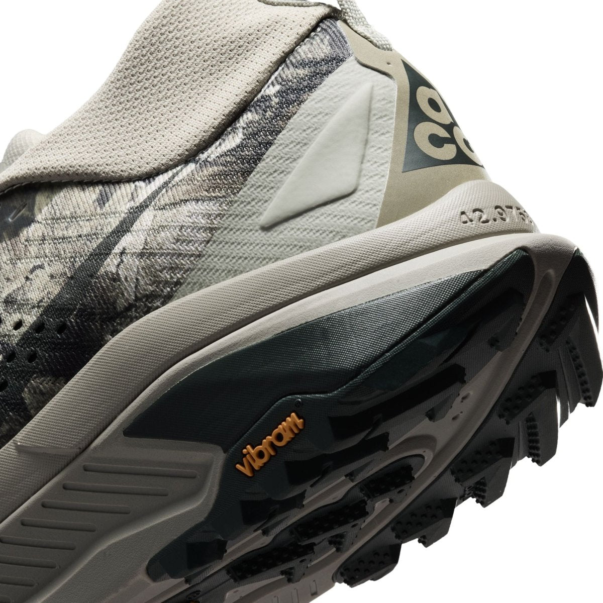Nike Men's ACG Zegama Trail Running Shoes - Spruce Fog/Black/Sea Glass