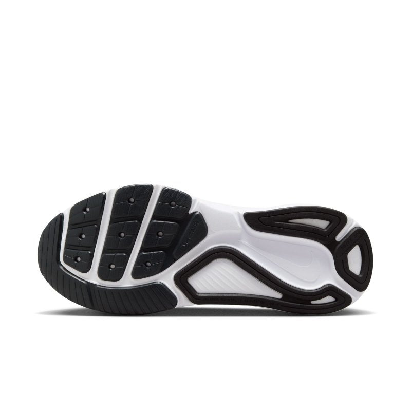 Nike Women's Structure 26 - Black/Wolf Grey/Metallic Silver/White