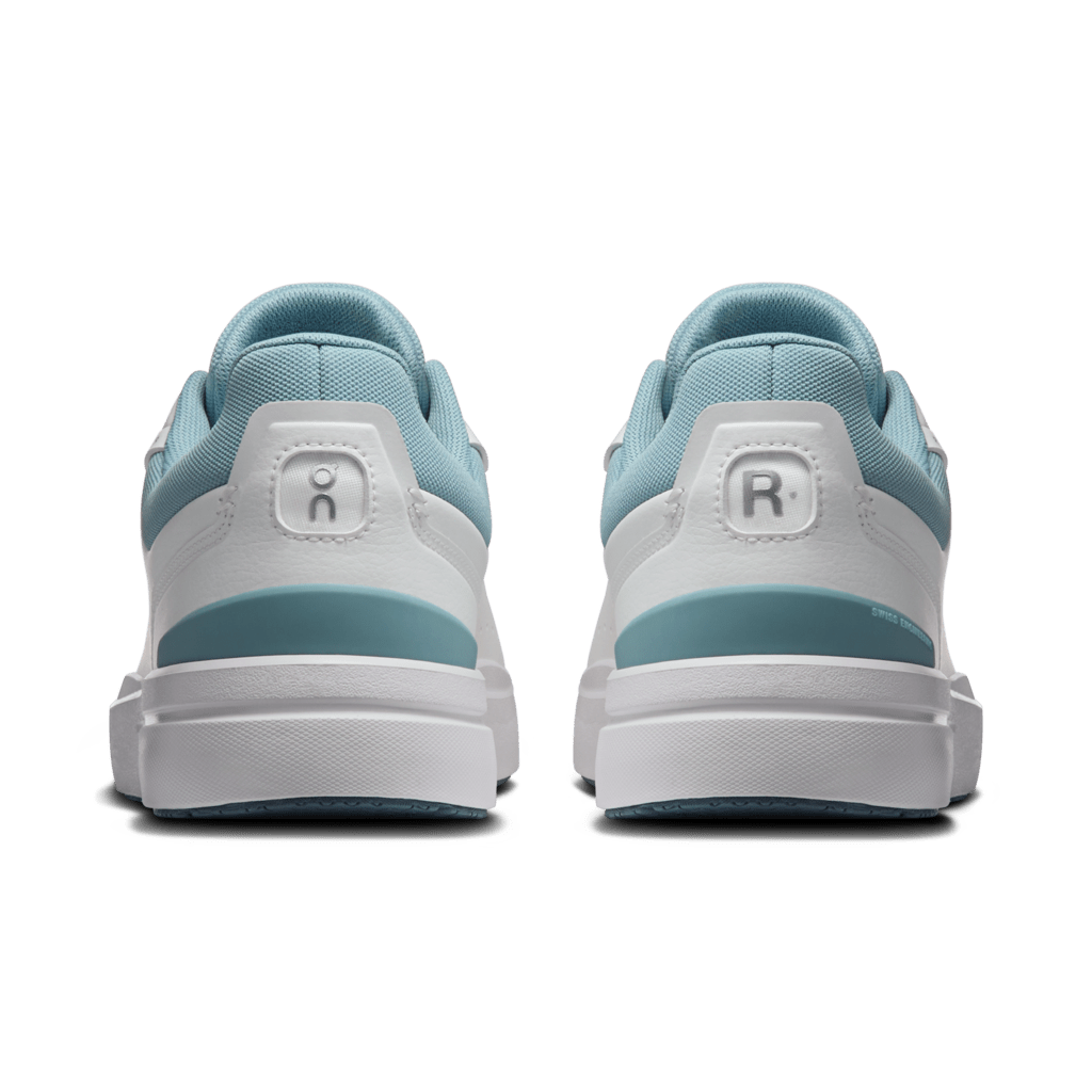 On Men's THE ROGER Advantage Lifestyle Shoes - White/Wash