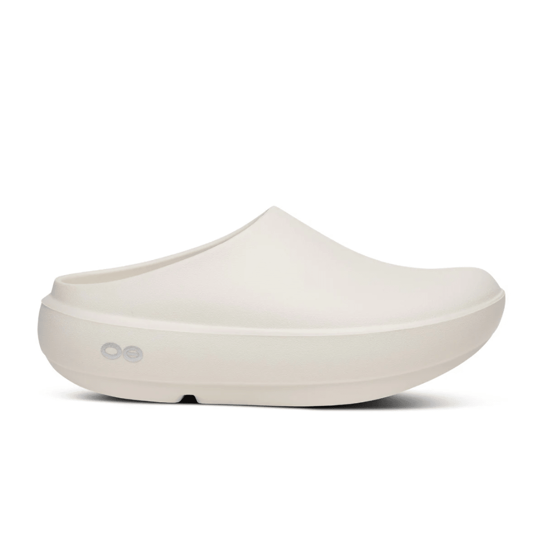 OOFOS OOcloog Plus Clog - Chalk