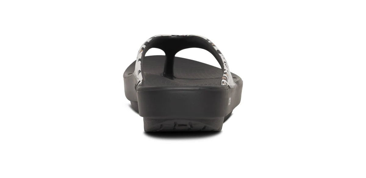 OOFOS Women's OOlala Limited Thong Sandal - Leopard
