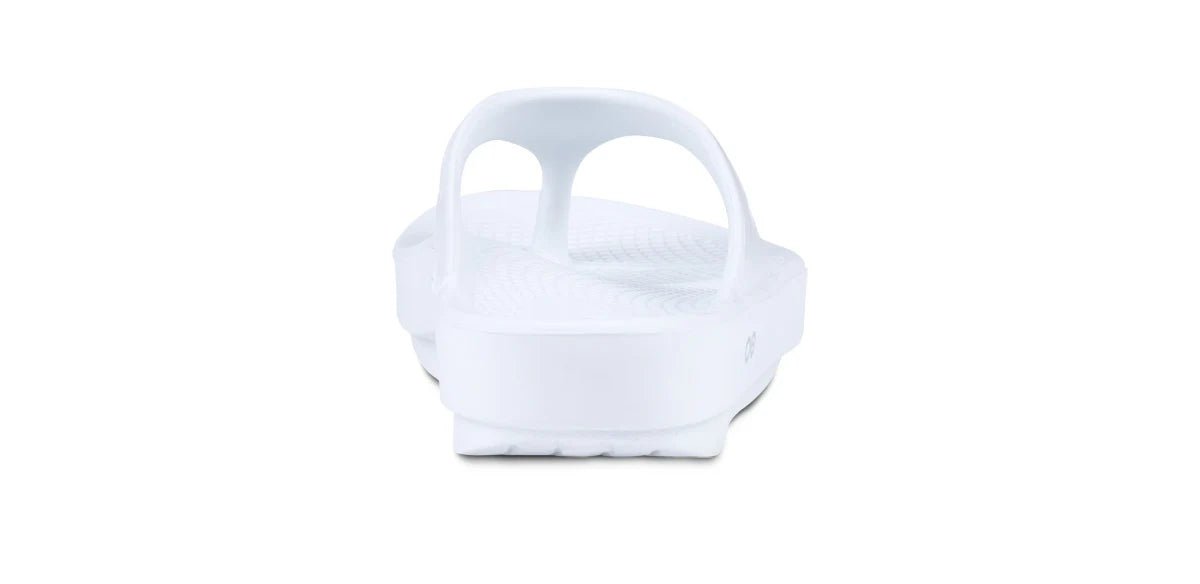 OOFOS Women's OOlala Thong Sandal - White