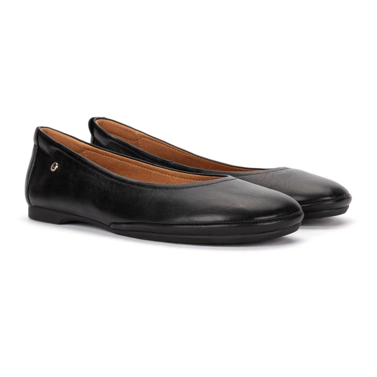 Pikolinos Women's Carmona W2S-2655CO Ballet Flats - Black