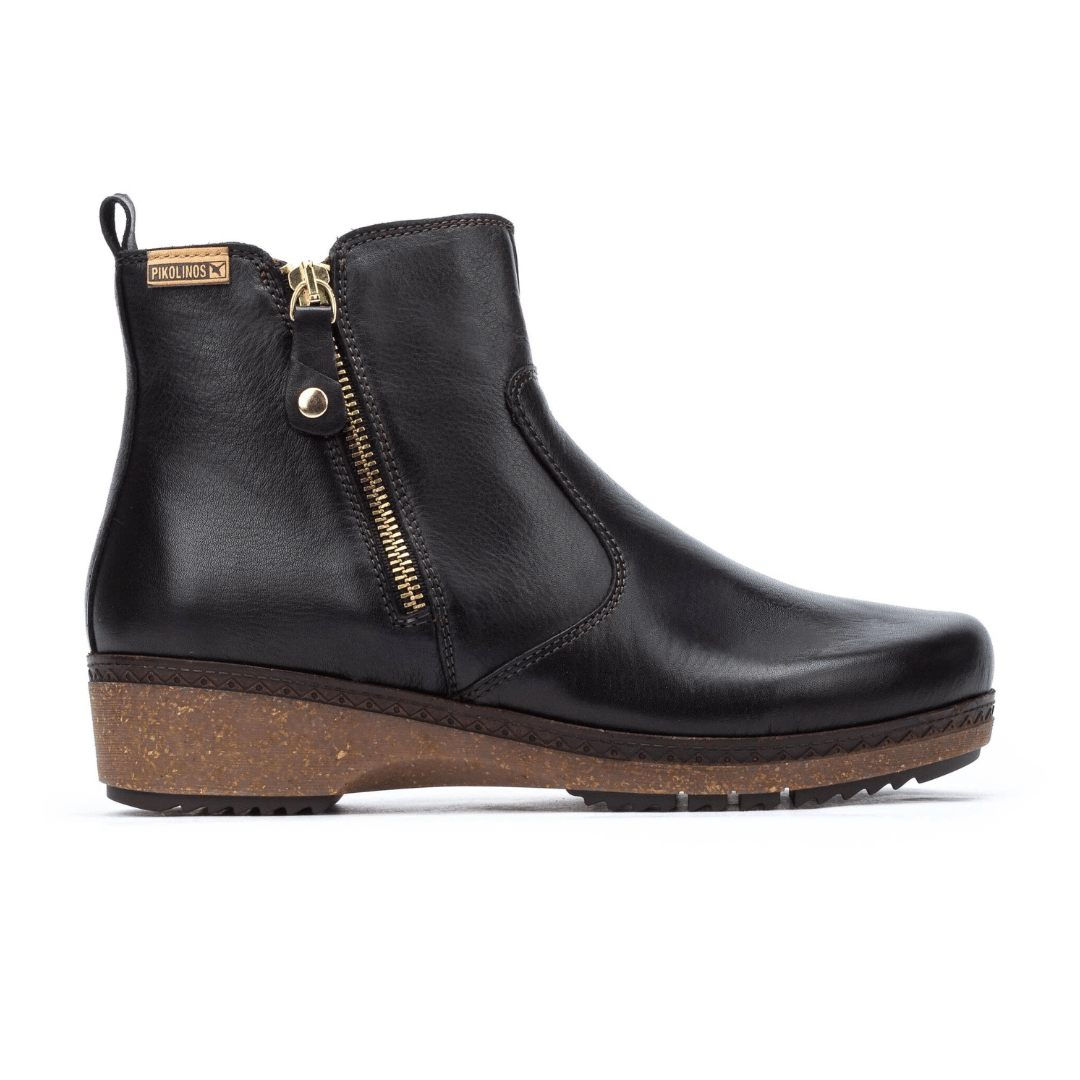 Pikolinos Women's Granada W0W-8988 Boot - Black
