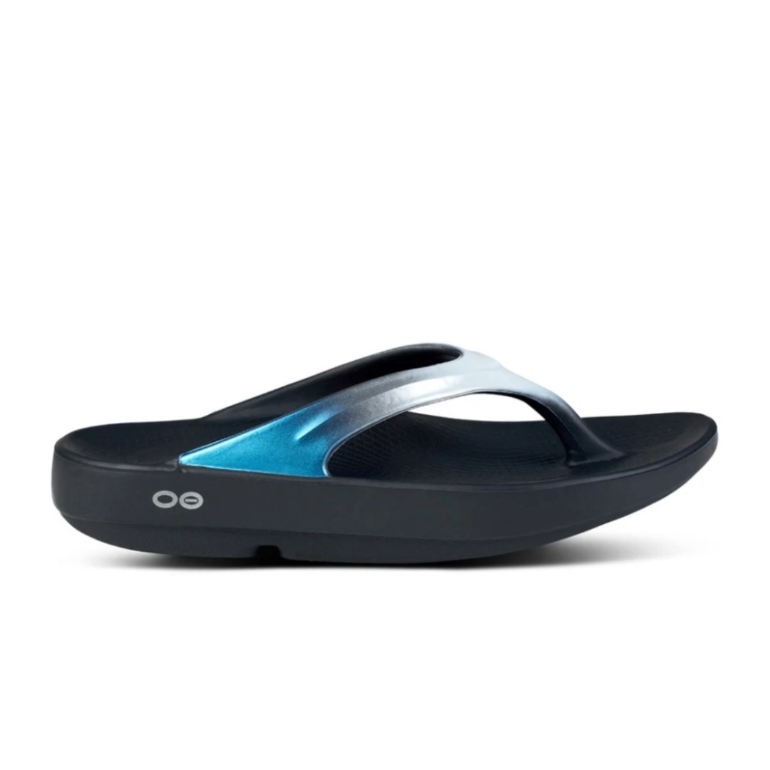 OOFOS Women's OOlala Luxe Thong Recovery Comfort Sandals Frost