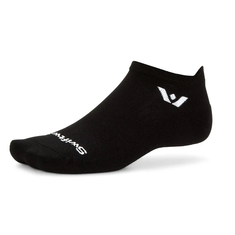 Swiftwick Aspire No Show Socks - Black