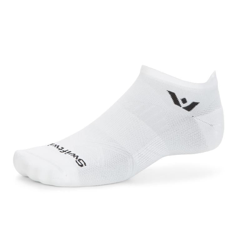 Swiftwick Aspire No Show Socks - White
