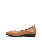Taos Women's Chit Chat Ballet Flat - Caramel