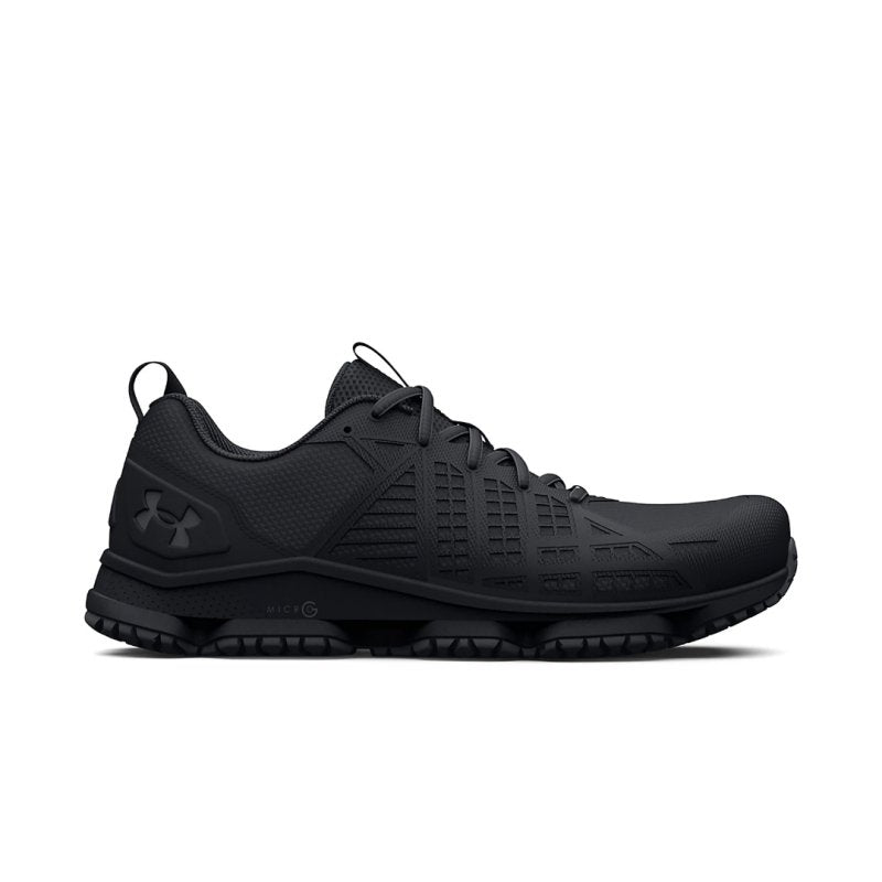 Under Armour Men's UA Micro G Strikefast - Black/Pitch Gray