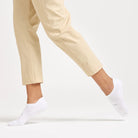 Feetures High Performance Max Cushion No Show Tab Socks - White